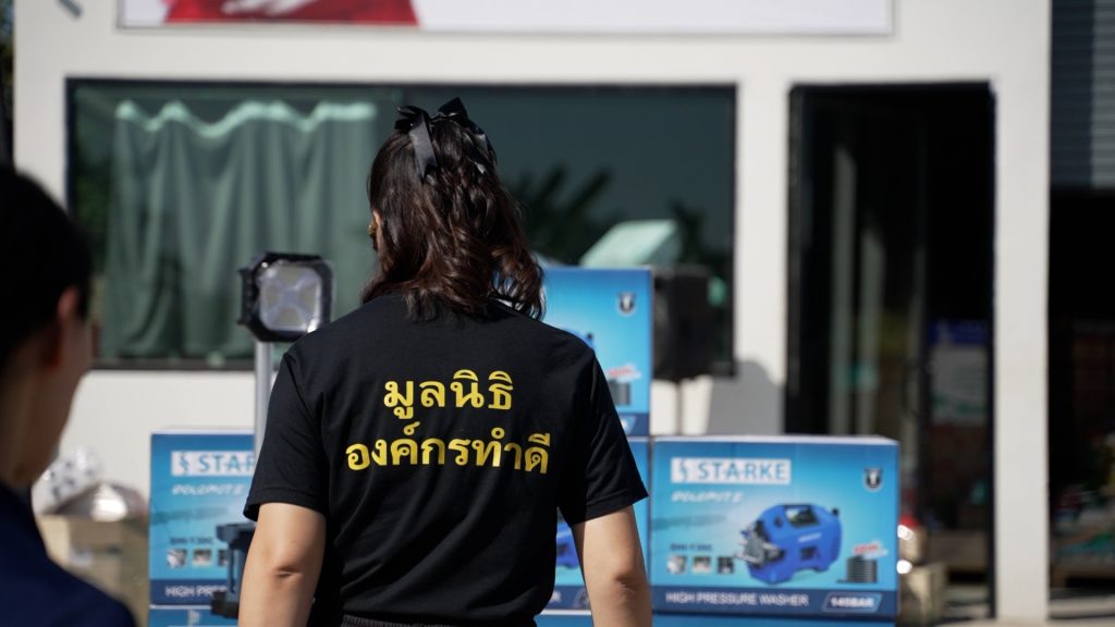 Private.00 06 14 58.still039